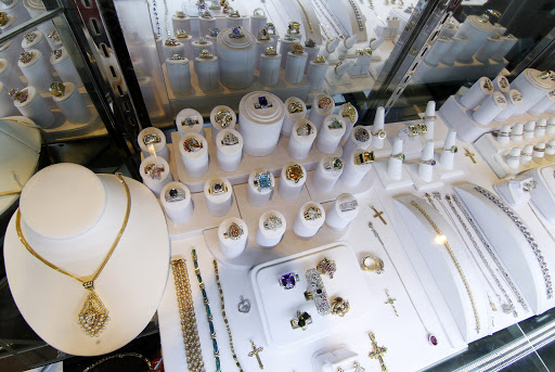 Jewelry Buyer «Corona del Mar Jewelry Consignment», reviews and photos, 3617 Pacific Coast Hwy, Corona Del Mar, CA 92625, USA