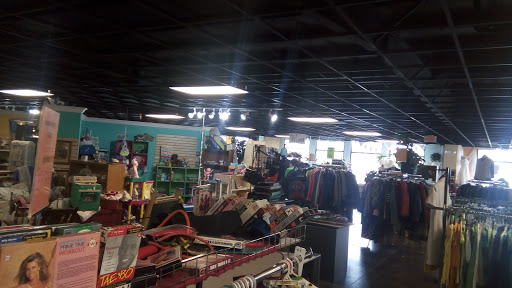 Thrift Store «Common Interest Thrift Store», reviews and photos, 741 Center Cir, Nixa, MO 65714, USA