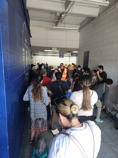 Thrift Store «Goodwill Clearance Outlet, Donation Center & Career Center», reviews and photos, 515 N 51st Ave, Phoenix, AZ 85043, USA