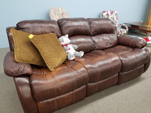 Thrift Store «Village Thrift», reviews and photos, 830 N Apollo Blvd, Melbourne, FL 32935, USA