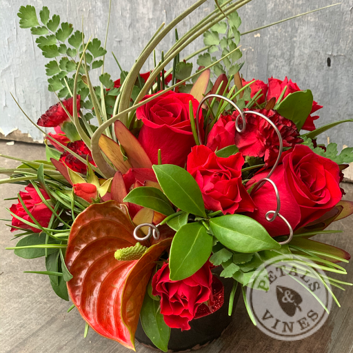 Florist «Petals & Vines», reviews and photos, 410 Main St E, Monmouth, OR 97361, USA