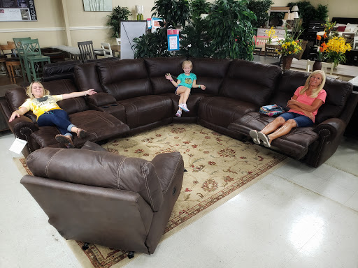 Furniture Store «Major Discount Furniture», reviews and photos, 504 Henslee Dr, Dickson, TN 37055, USA