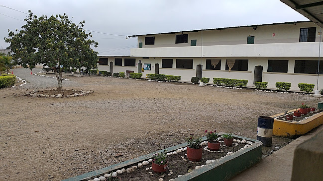 Opiniones de Liceo Mariscal Sucre en Pasaje - Escuela