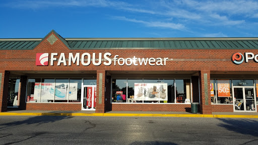 Famous Footwear, 8767 Branch Ave, Clinton, MD 20735, USA, 