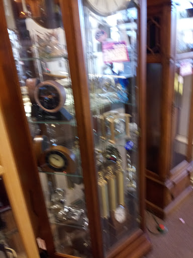 Jewelry Store «Killelea Jewelers», reviews and photos, 14734 S Cicero Ave, Midlothian, IL 60445, USA