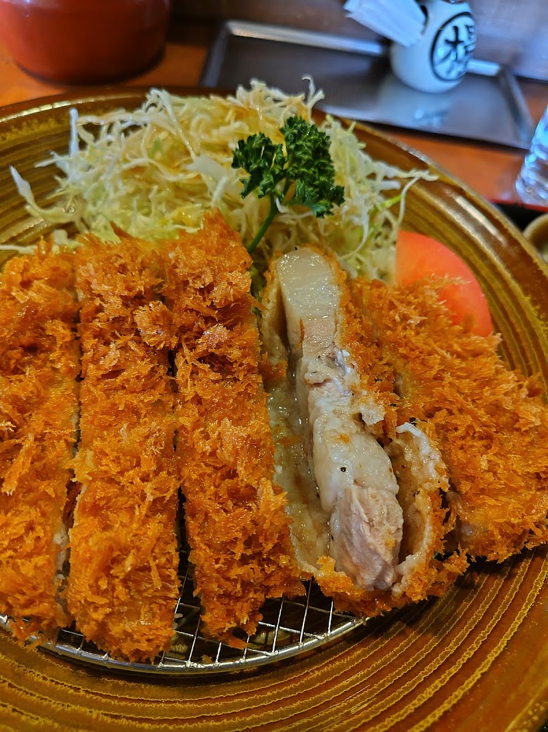 とんちん館