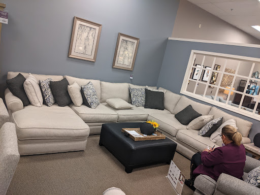 Furniture Store «Ashley HomeStore», reviews and photos, 1821 NY-110, Farmingdale, NY 11735, USA