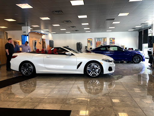 BMW Dealer «BMW of Oyster Bay», reviews and photos, 145 Pine Hollow Rd, Oyster Bay, NY 11771, USA