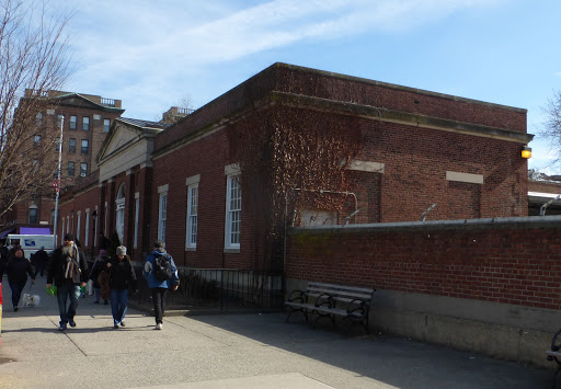 Post Office «United States Postal Service», reviews and photos, 7802 37th Ave, Jackson Heights, NY 11372, USA