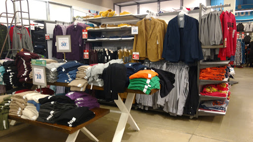 Clothing Store «Old Navy», reviews and photos, 417 N Harlem Ave, Oak Park, IL 60301, USA