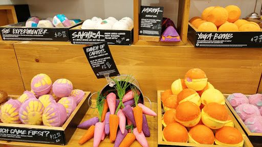 Lush, 125 Westchester Ave, White Plains, NY 10601, USA, 