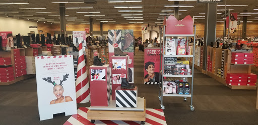 Shoe Store «DSW Designer Shoe Warehouse», reviews and photos, 2550 Solomons Island Rd, Annapolis, MD 21401, USA