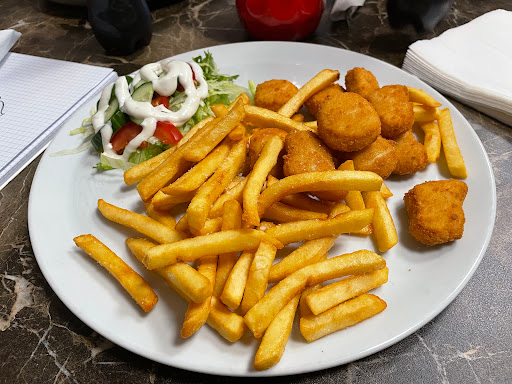 Adem's Stenovn Pizza & Grill in Albertslund, Høje-Taastrup