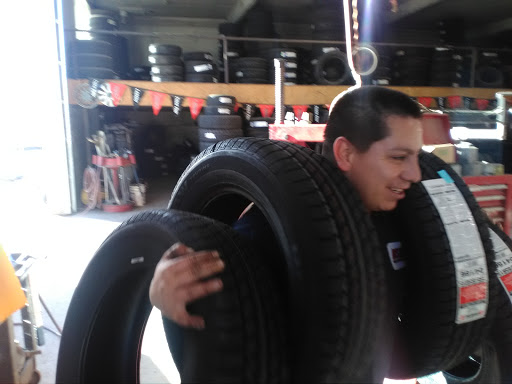 Auto Repair Shop «Discount Tire & Service of Greeley», reviews and photos, 120 18th St, Greeley, CO 80631, USA