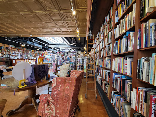 Used Book Store «Loganberry Books», reviews and photos, 13015 Larchmere Blvd, Cleveland, OH 44120, USA
