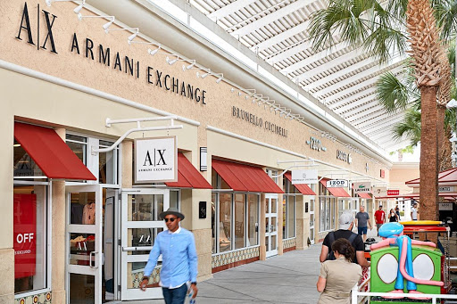 Shopping Mall «Orlando Vineland Premium Outlets», reviews and photos, 8200 Vineland Ave, Orlando, FL 32821, USA