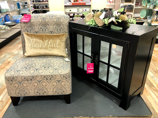 Furniture Store «Ethan Allen», reviews and photos, 8520 Leesburg Pike, Vienna, VA 22182, USA