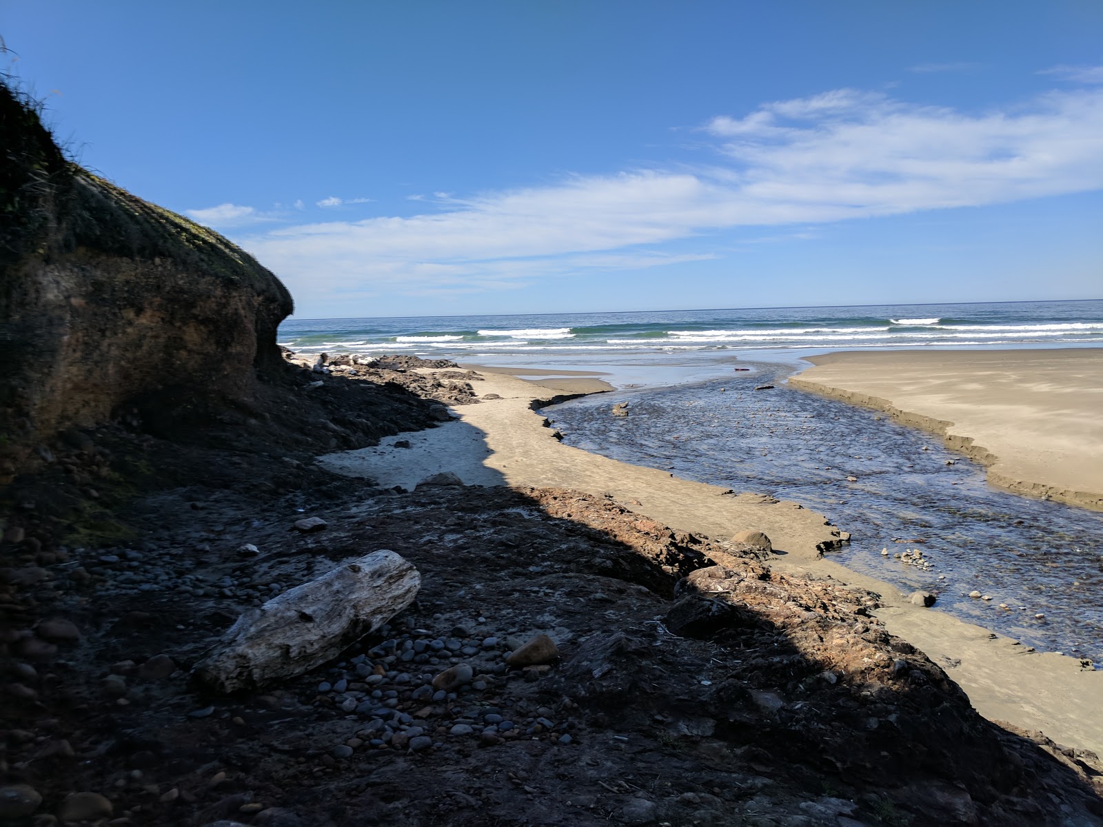 Foto von Neptune Beach befindet sich in natürlicher umgebung