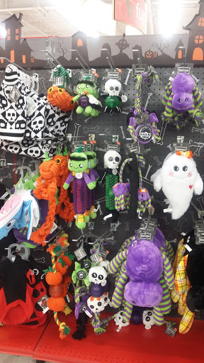 Pet Supply Store «Petco Animal Supplies», reviews and photos, 1142 Broadway, Chula Vista, CA 91911, USA