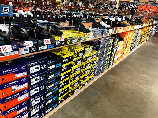 Shoe Store «Shoe City», reviews and photos, 4170 E Willow St, Long Beach, CA 90815, USA