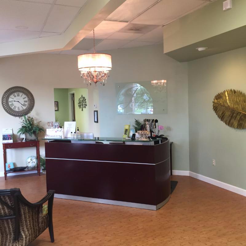 Josephine's Salon 71913