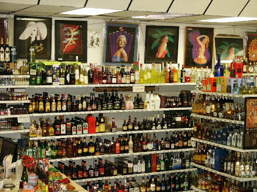Liquor Store «Wine Barrel Plus», reviews and photos, 30303 Plymouth Rd, Livonia, MI 48150, USA