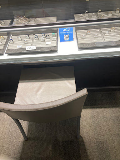 Jewelry Store «Zales - The Diamond Store», reviews and photos, 1078 Florence Mall, Florence, KY 41042, USA