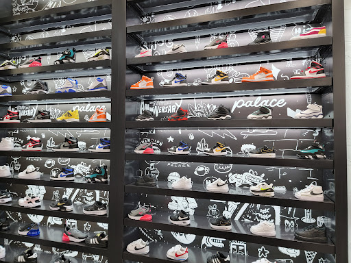 Shoe Store «Shoe Palace», reviews and photos, 1 Sun Valley Mall E119, Concord, CA 94520, USA