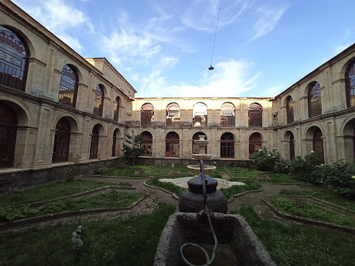 Colegio La Merced, Escuela en Verín,Ourense
