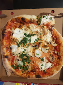 Plats et boissons du Pizzas à emporter Pizzeria Della Mamma à Dol-de-Bretagne - n°2