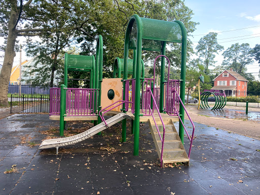 Park «Admiral Park», reviews and photos, 42-25 Little Neck Pkwy, Little Neck, NY 11363, USA