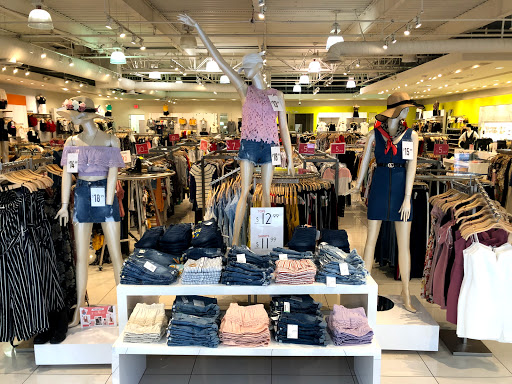 Clothing Store «Papaya Clothing», reviews and photos, 3220 Livermore Outlets Dr, Livermore, CA 94550, USA