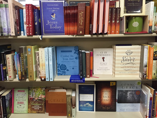 Book Store «Kolas Christian Bookstore», reviews and photos, 2635A Hwy Ave, Highland, IN 46322, USA