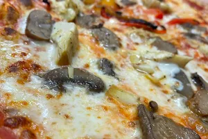 Pizzeria d'asporto & kebab IL CORALLO image
