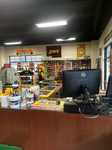 Sporting Goods Store «Sportsmans Factory Outlet», reviews and photos, 3031 N Martin Ave, Springfield, MO 65803, USA