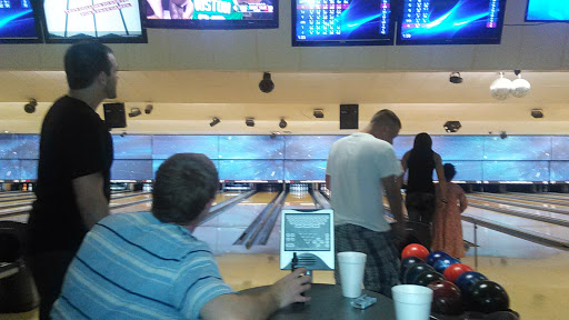 Bowling Alley «Collins Bowling Centers Inc.», reviews and photos, 205 Southland Dr, Lexington, KY 40503, USA