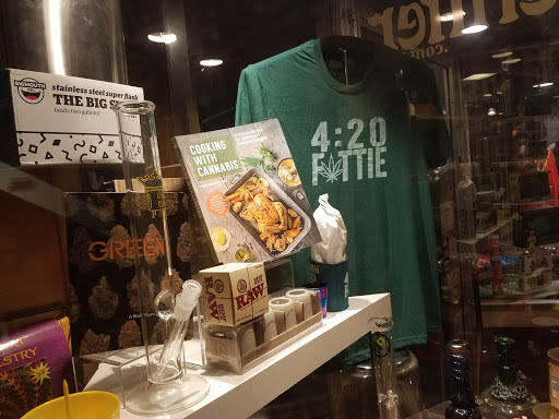 Tobacco Shop «The Pipefitter», reviews and photos, 520 State St, Madison, WI 53703, USA