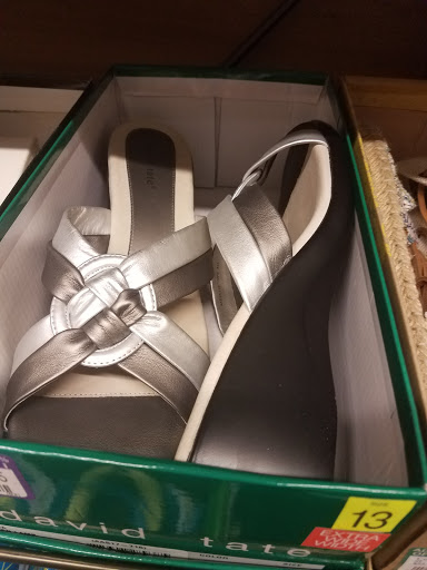 Shoe Store «DSW Designer Shoe Warehouse», reviews and photos, 400 Post St, San Francisco, CA 94102, USA