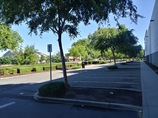 Outlet Store «Big Box Outlet Store», reviews and photos, 4400 E Commerce Way #300, Sacramento, CA 95834, USA