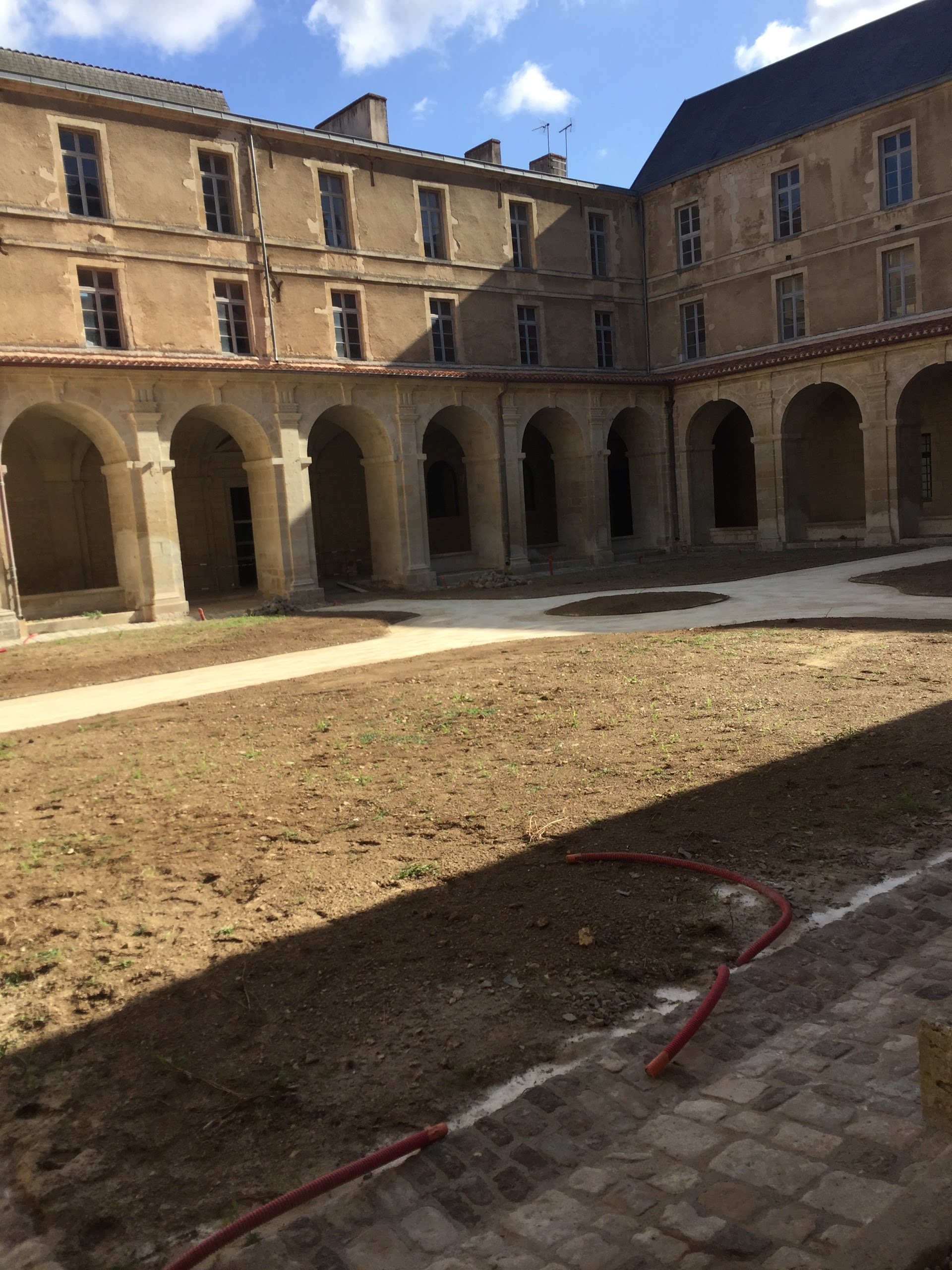 Photo n° 2 de l'avis de Maximilien.e fait le 18/10/2017 à 07:22