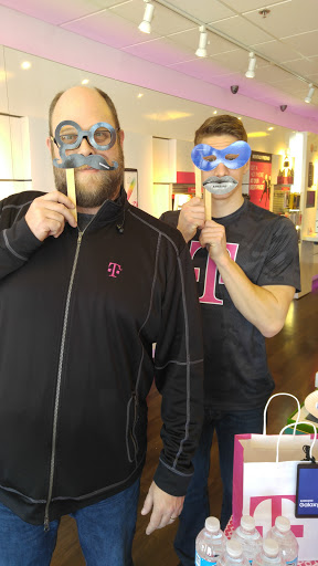 Cell Phone Store «T-Mobile», reviews and photos, 3330 Cobb Pkwy NW #328, Acworth, GA 30101, USA