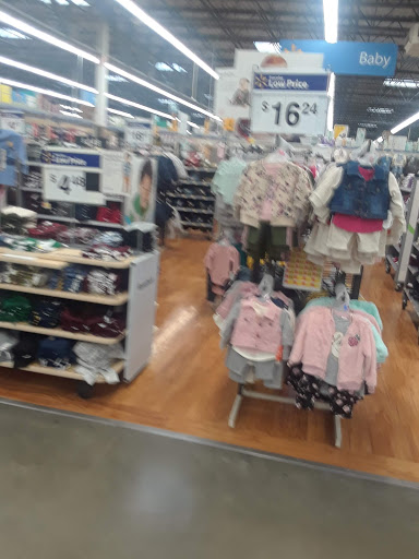Department Store «Walmart Supercenter», reviews and photos, 409 Sylamore Ave, Mountain View, AR 72560, USA