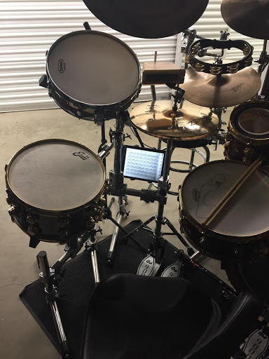 Consignment Shop «Home Consignment Center - San Antonio», reviews and photos, 17603 La Cantera Pkwy #130, San Antonio, TX 78257, USA