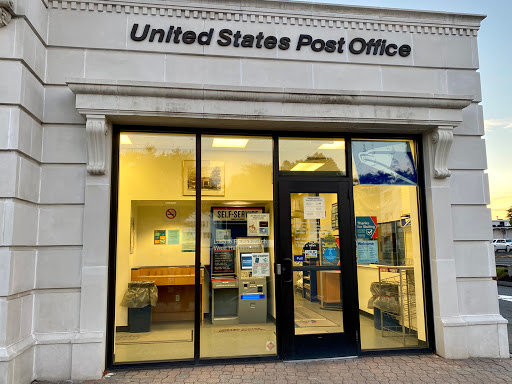 Post Office «United States Postal Service», reviews and photos, 102 LaSalle Rd, West Hartford, CT 06107, USA