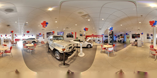 Toyota Dealer «Miller Toyota of Anaheim», reviews and photos, 1331 N Euclid St, Anaheim, CA 92801, USA