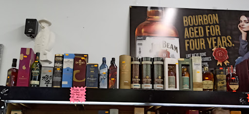 Liquor Store «Dover Liquor Warehouse», reviews and photos, 825 White Oak Rd, Dover, DE 19901, USA