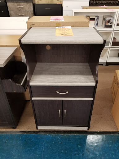 Furniture Store «Unclaimed Freight», reviews and photos, 2260 Industrial Dr, Bethlehem, PA 18017, USA