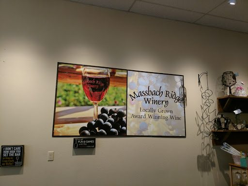 Wine Store «Massbach Ridge Winery Tasting Room Galena», reviews and photos, 117 N Main St, Galena, IL 61036, USA