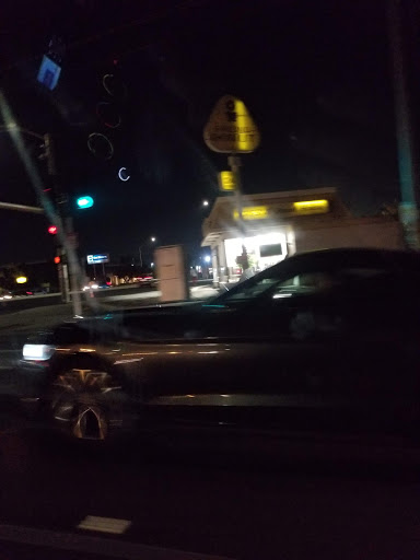 Bakery «Fresno Donut House», reviews and photos, 3145 N Blackstone Ave, Fresno, CA 93703, USA