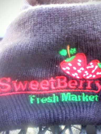 Market «Sweet Berry Fresh Market», reviews and photos, 30022 Euclid Ave, Wickliffe, OH 44092, USA